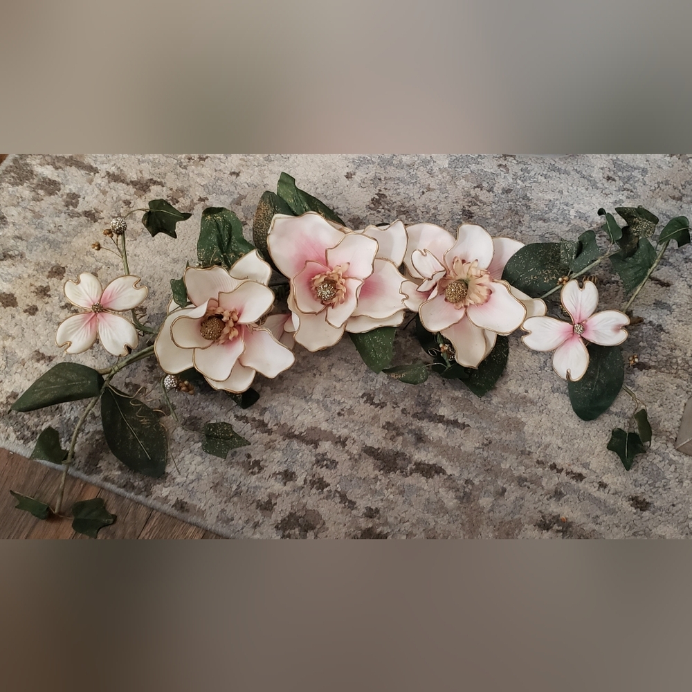 Beautiful Vintage Magnolia Floral Swag